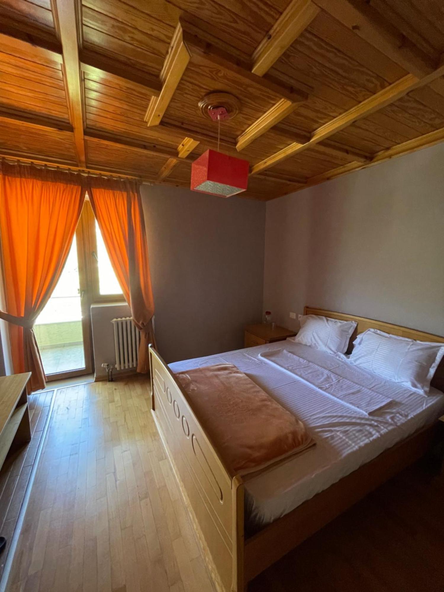 Lura Hotel Fushe-Lure Exterior foto
