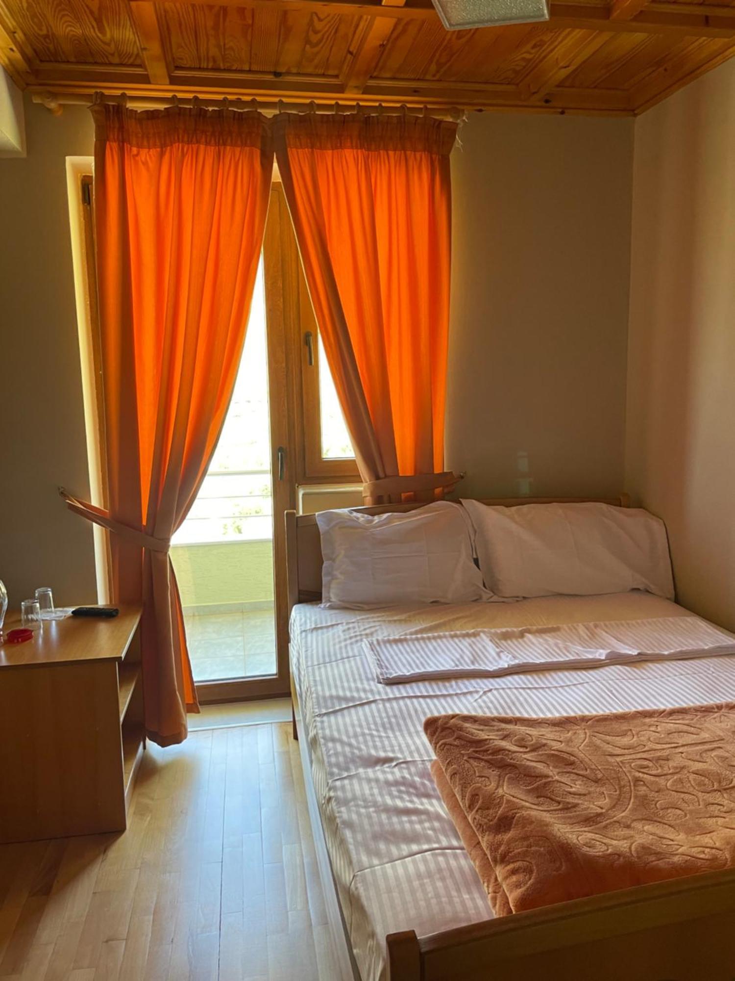 Lura Hotel Fushe-Lure Exterior foto