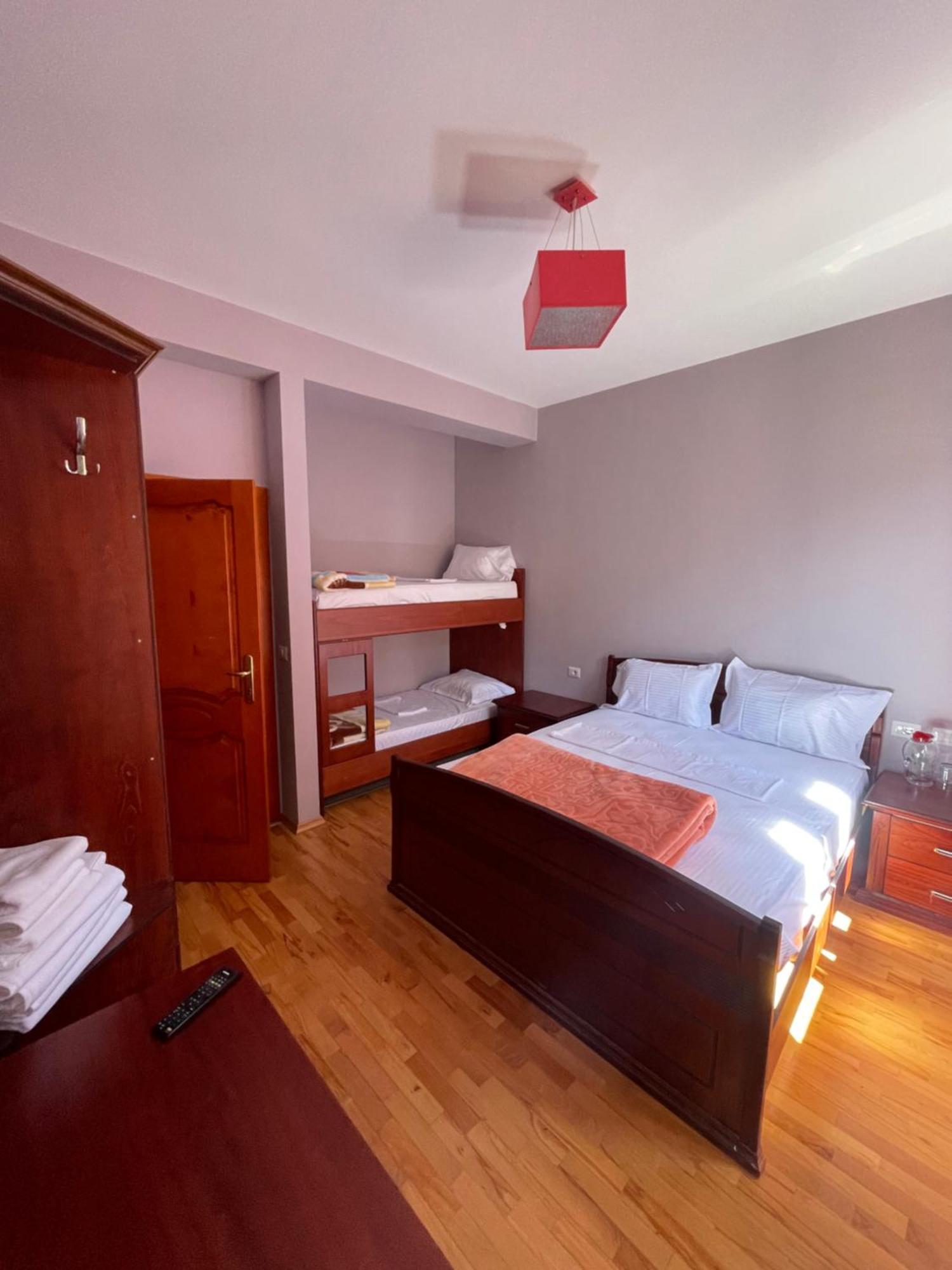 Lura Hotel Fushe-Lure Exterior foto